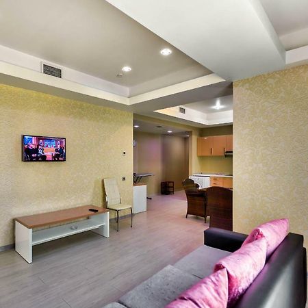 Diplomat Suites Баку Экстерьер фото